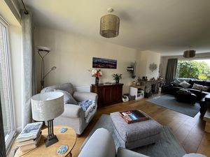READING AREA TO LOUNGE AREA- click for photo gallery